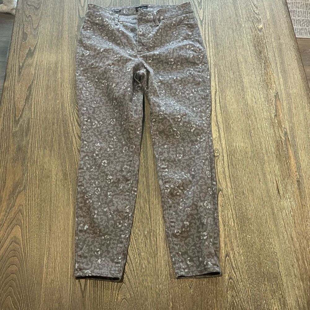 Talbots Jegging Jeans Pockets Casual Stretch Denim Leopard Print Gray Size 8P